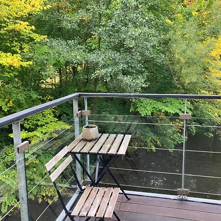Riverview With Private Balcony And Free Parking