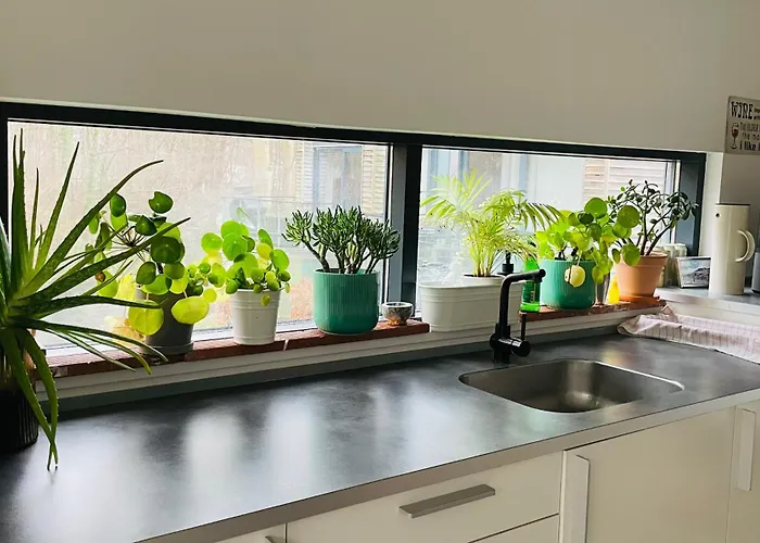 Riverview With Private Balcony And Free Parking Appartement *